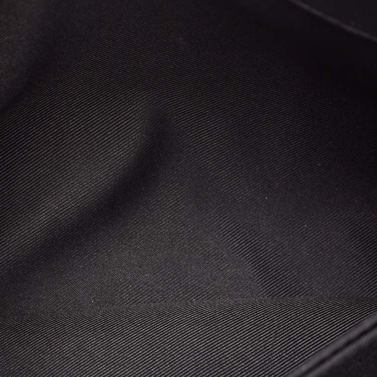 Pre Owned Louis Vuitton Black Leather Lockme II Bag