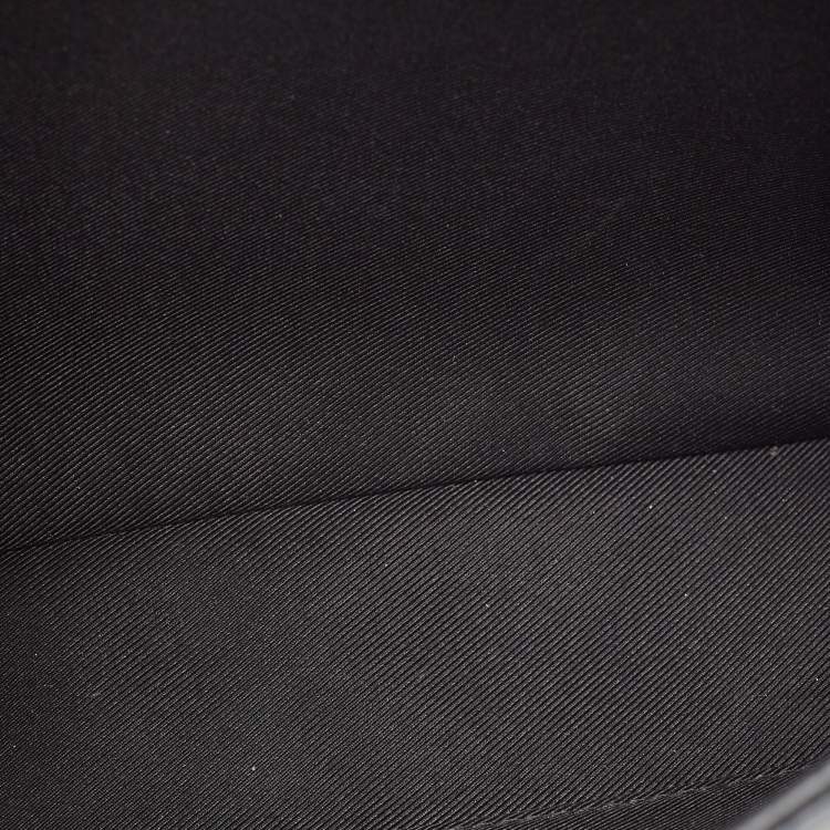 Pre Owned Louis Vuitton Black Leather Lockme II Bag