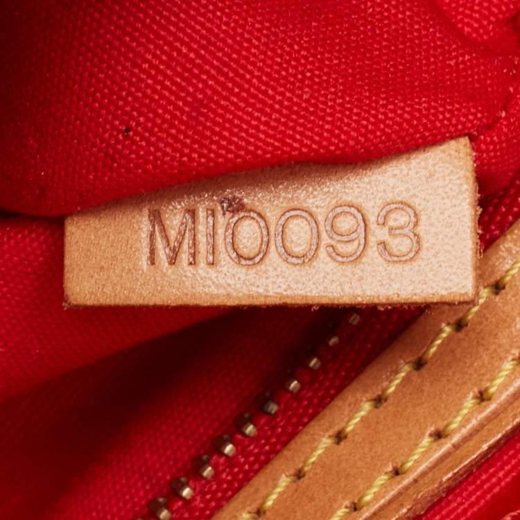 Pre Owned Louis Vuitton Red Monogram Vernis Reade PM Bag