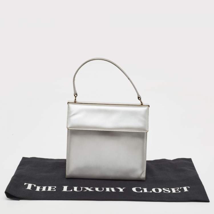 Pre Owned Salvatore Ferragamo Silver Leather Metal Frame Top Handle Bag