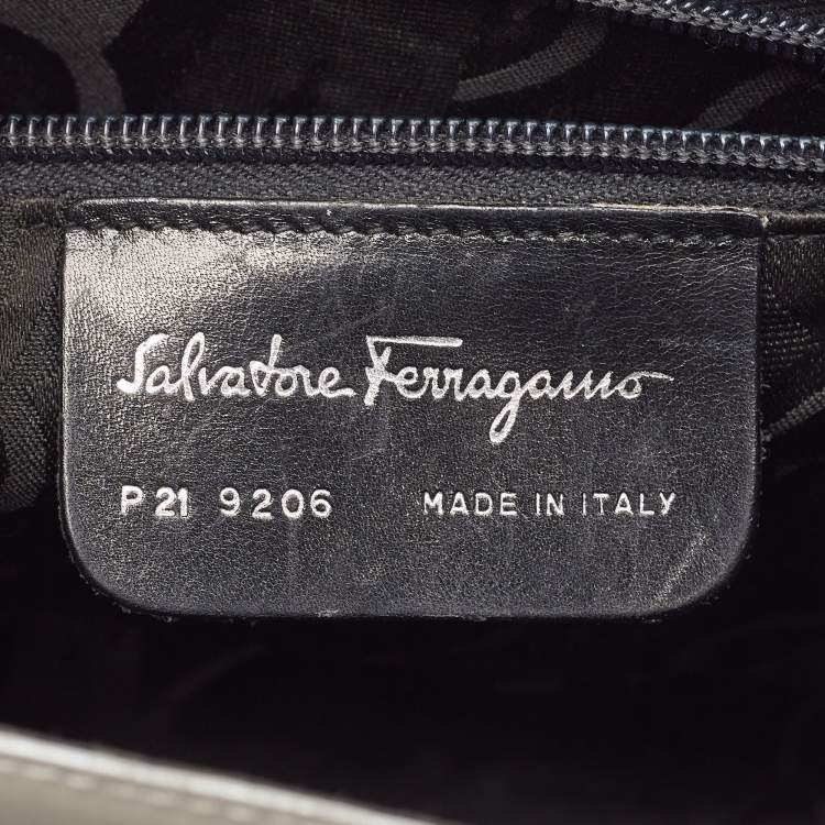 Pre Owned Salvatore Ferragamo Silver Leather Metal Frame Top Handle Bag