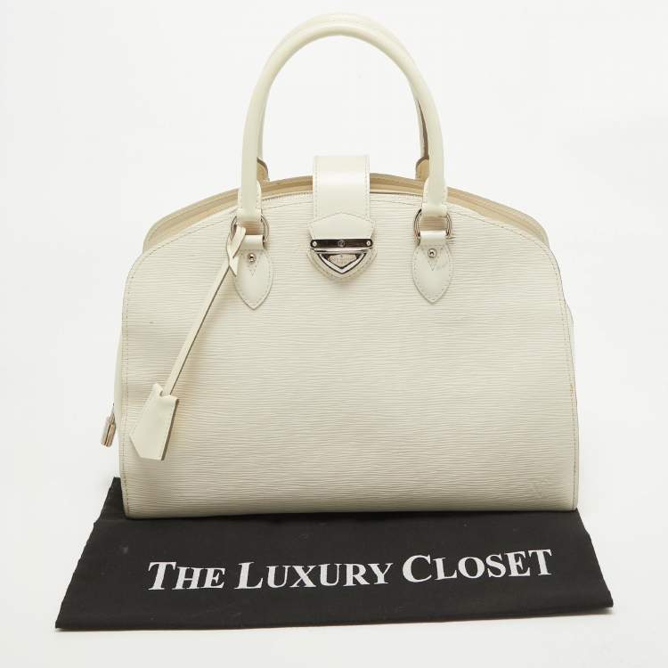 Pre Owned Louis Vuitton Ivorie Epi Leather Pont Neuf GM Bag