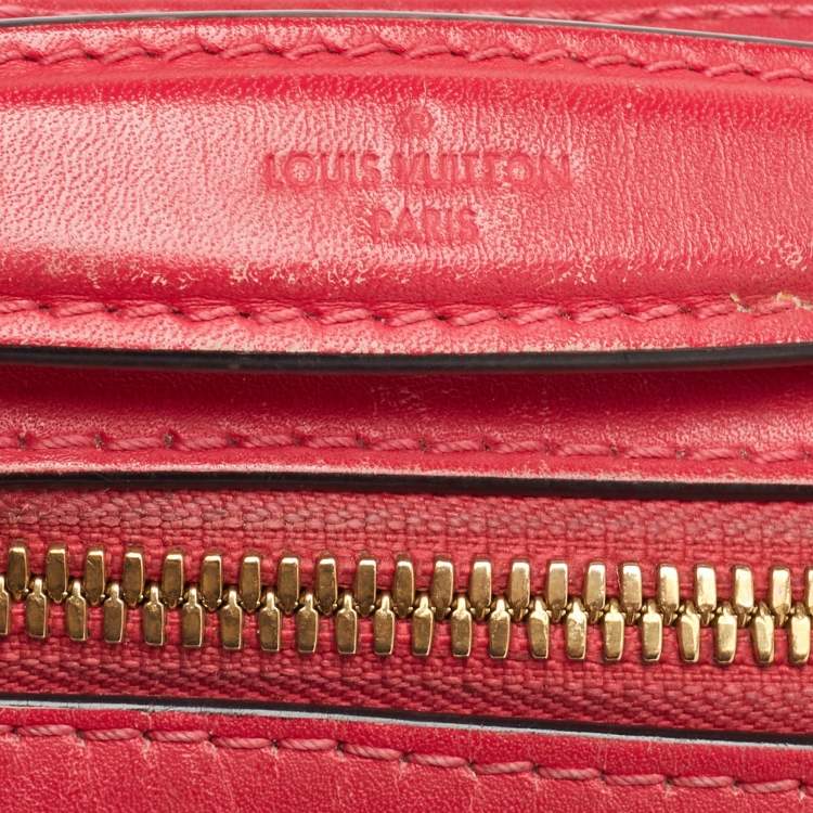 مملوكة مسبقًا Louis Vuitton Fuchsia Monogram Canvas Saintonge Bag