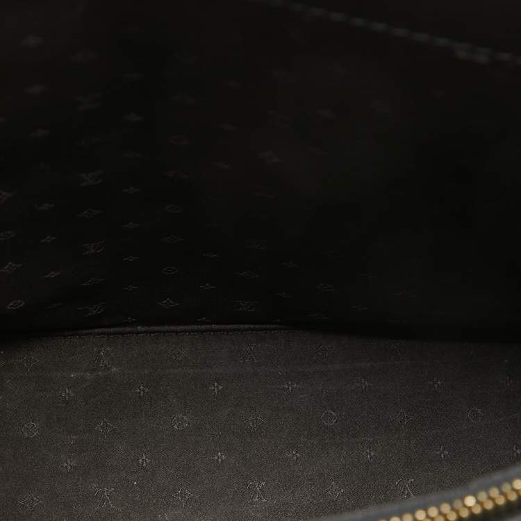 Pre Owned Louis Vuitton Black Suhali Leather Le Fabuleux Bag