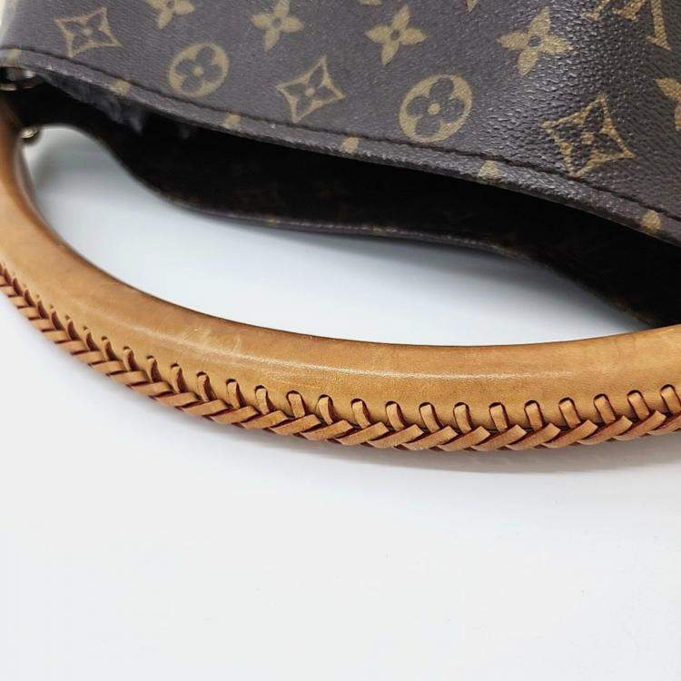 Pre Owned Louis Vuitton Artsy MM handbag
