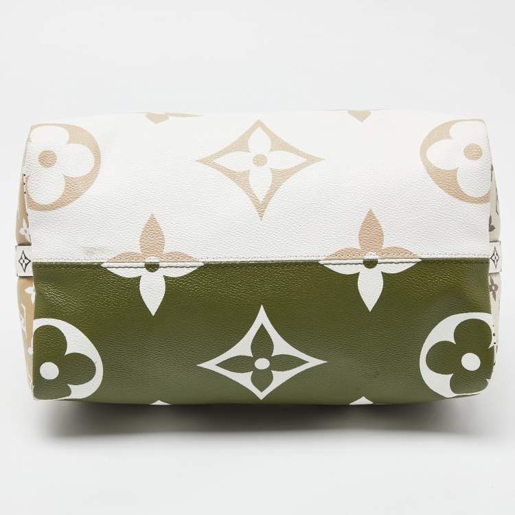 Pre Owned Louis Vuitton Kaki/Beige Monogram Giant Canvas Speedy Bandouliere 30 Bag