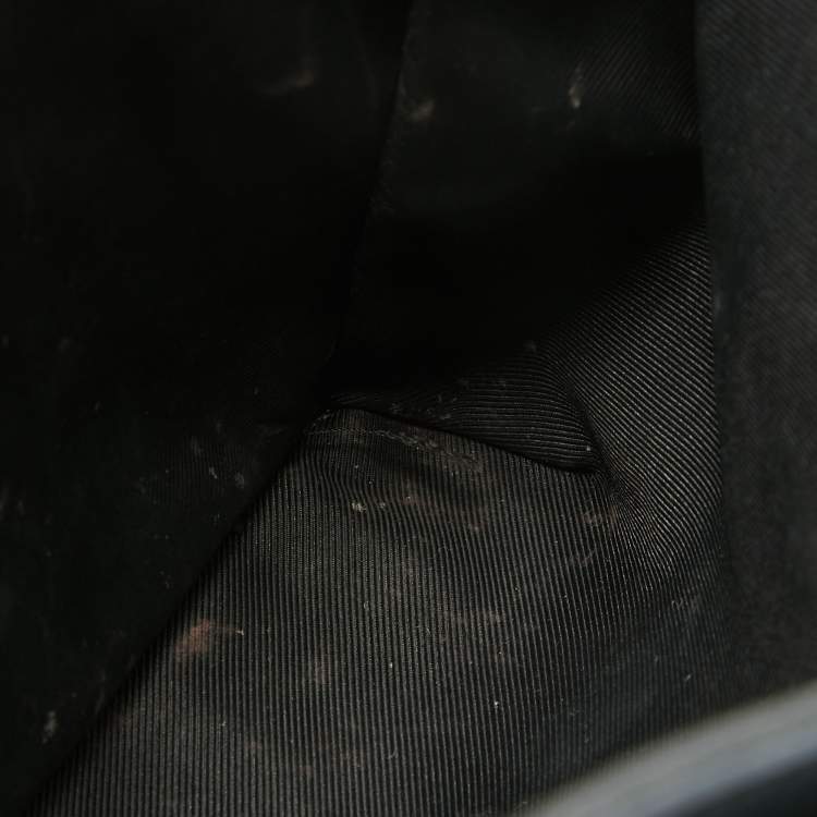 مملوكة مسبقًا Louis Vuitton Black Leather Lockme II Bag