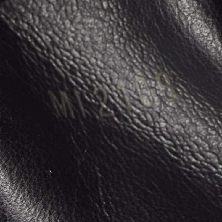 Pre Owned Louis Vuitton Black Taurillon Leather Limited Edition Applique Capucines PM Bag