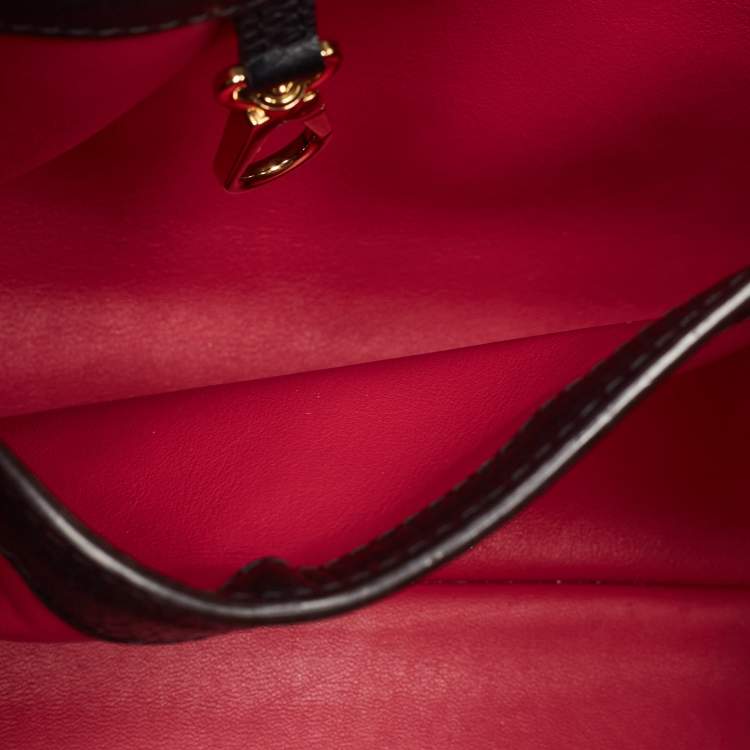 Pre Owned Louis Vuitton Black Leather Capucines MM Bag