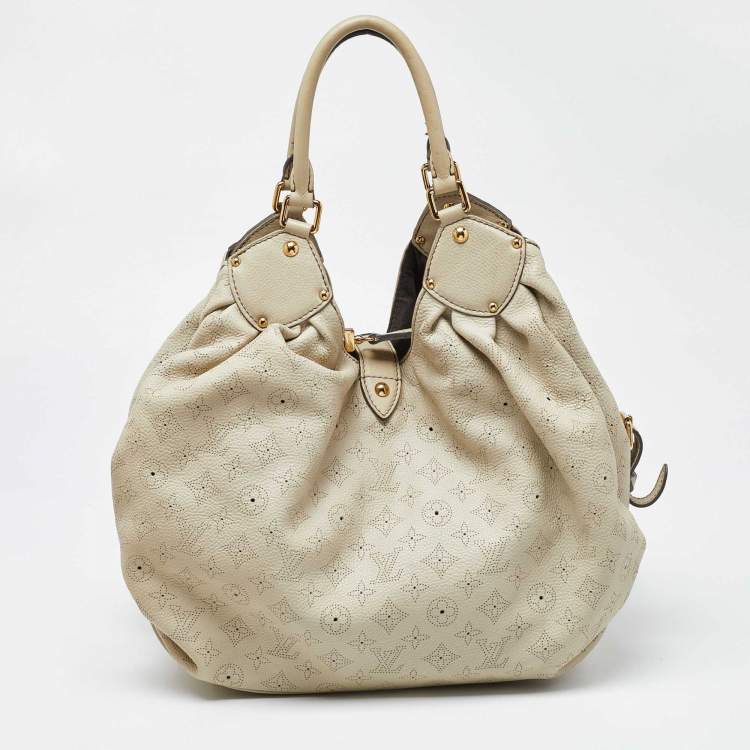Pre Owned Louis Vuitton Lin Monogram Mahina Leather L Bag