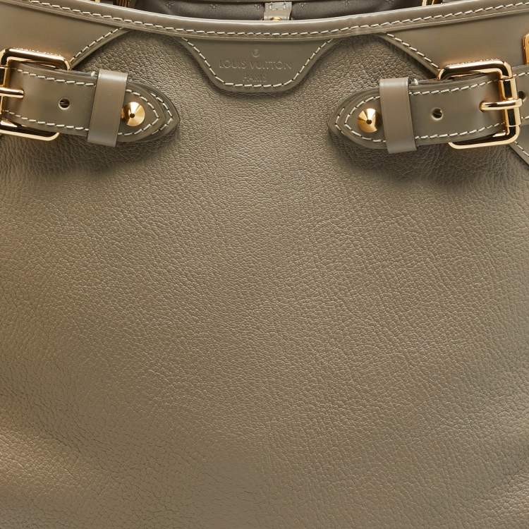 Pre Owned Louis Vuitton Beige Suhali Leather Le Majestueux Bag