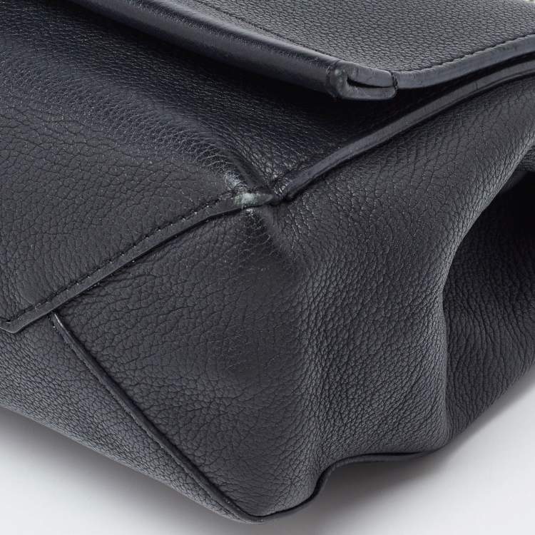 Pre Owned Louis Vuitton Black Leather Lockme II BB Bag