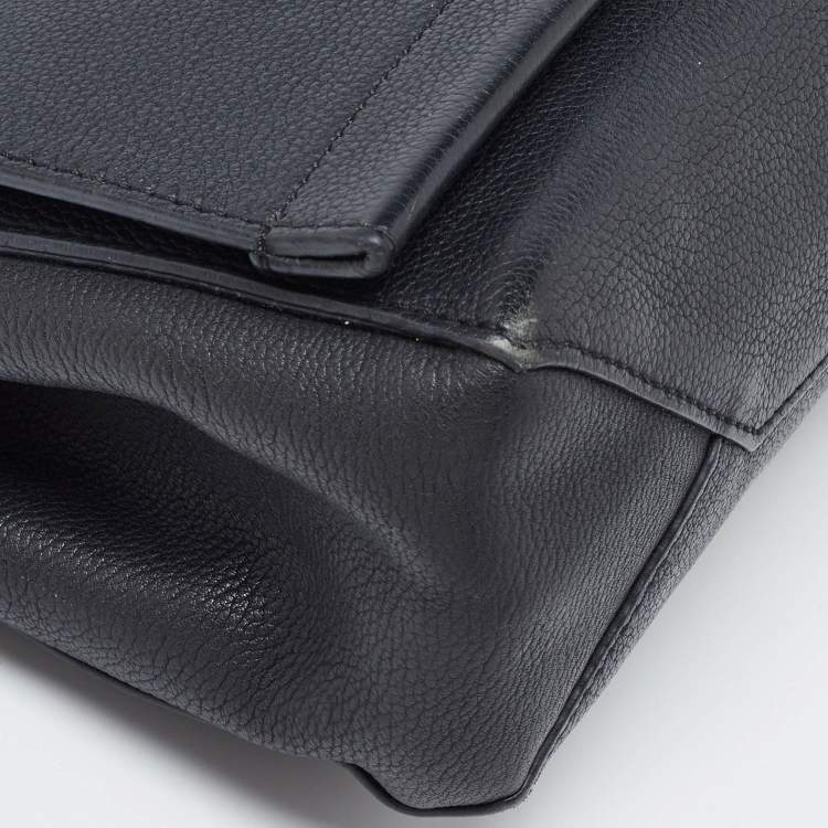 Pre Owned Louis Vuitton Black Leather Lockme II BB Bag