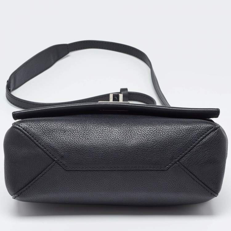 Pre Owned Louis Vuitton Black Leather Lockme II BB Bag
