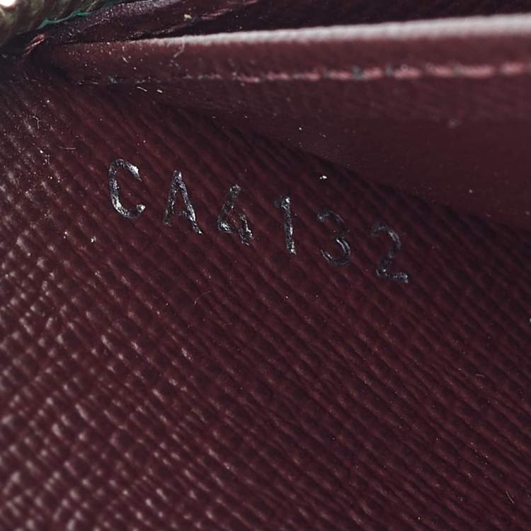 Pre Owned Louis Vuitton Amande Electric Epi Leather Zippy Wallet