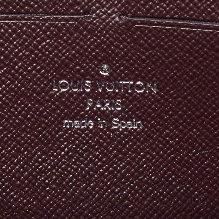 Pre Owned Louis Vuitton Amande Electric Epi Leather Zippy Wallet