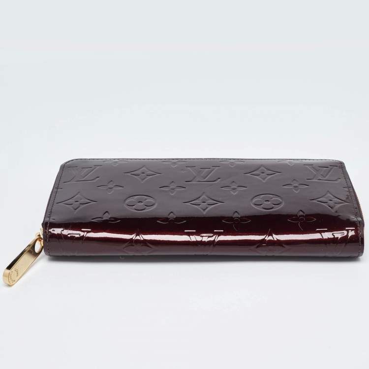 Pre Owned Louis Vuitton Amarante Monogram Vernis Zippy Wallet