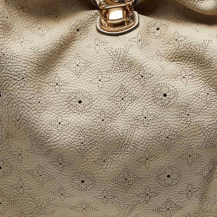 Pre Owned Louis Vuitton Beige Monogram Mahina Leather Surya XL Bag