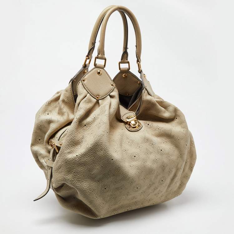 Pre Owned Louis Vuitton Beige Monogram Mahina Leather Surya XL Bag
