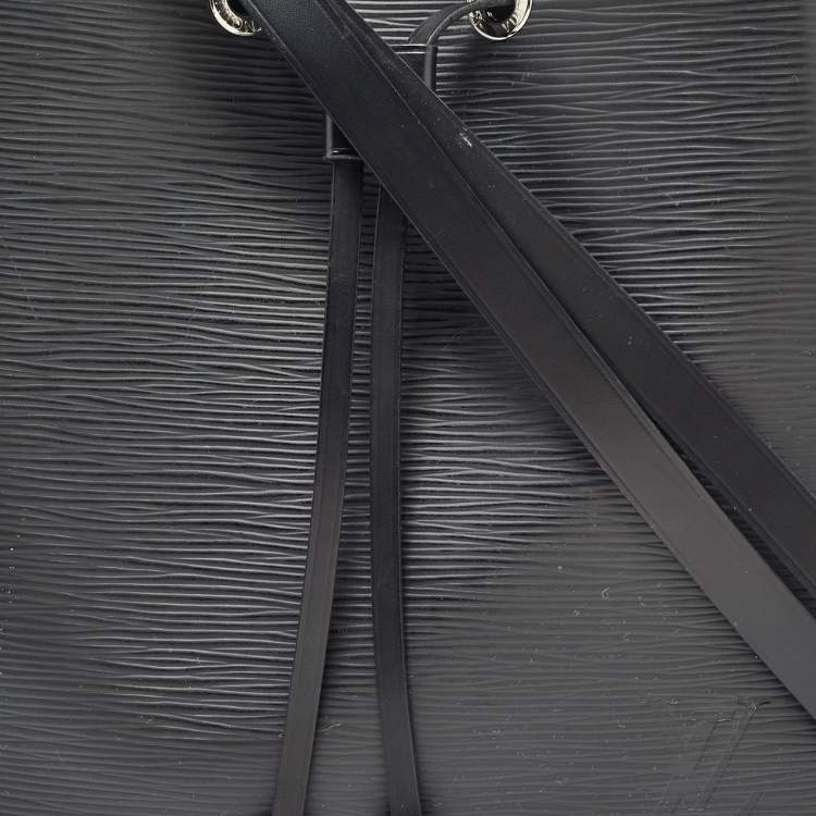 مملوكة مسبقًا Louis Vuitton Black Epi Leather NeoNoe MM Bag