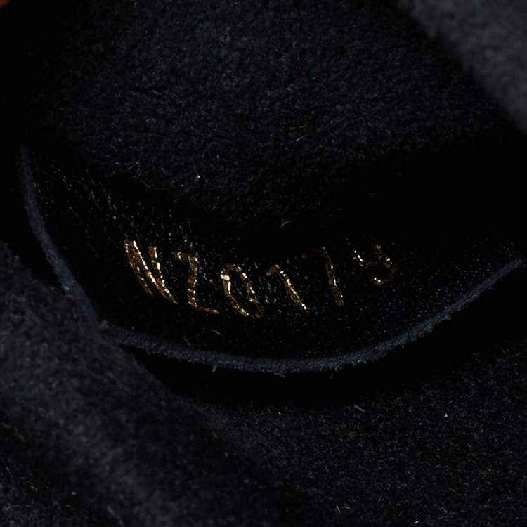 Pre Owned Louis Vuitton Black Leather New Wave Chain PM Bag