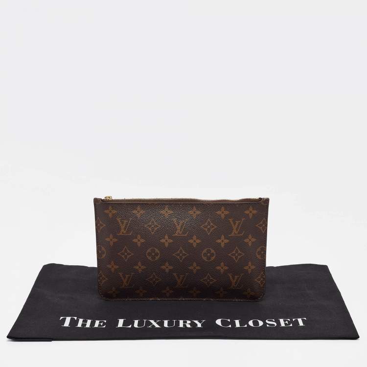 Pre Owned Louis Vuitton Monogram Canvas Zip Pouch