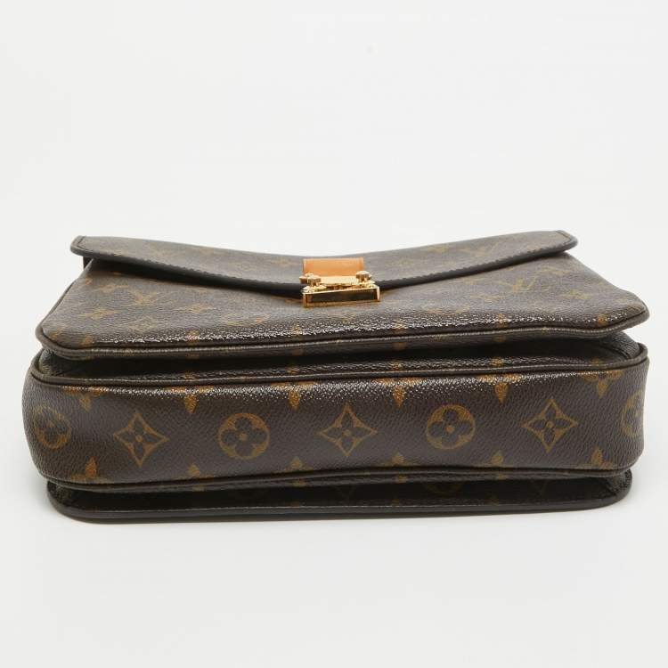 Pre Owned Louis Vuitton Monogram Canvas Pochette Metis Bag