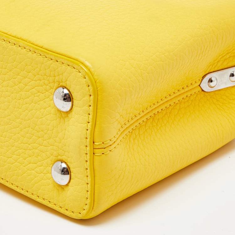 Pre Owned Louis Vuitton Citron Taurillon Leather Capucines Mini Bag