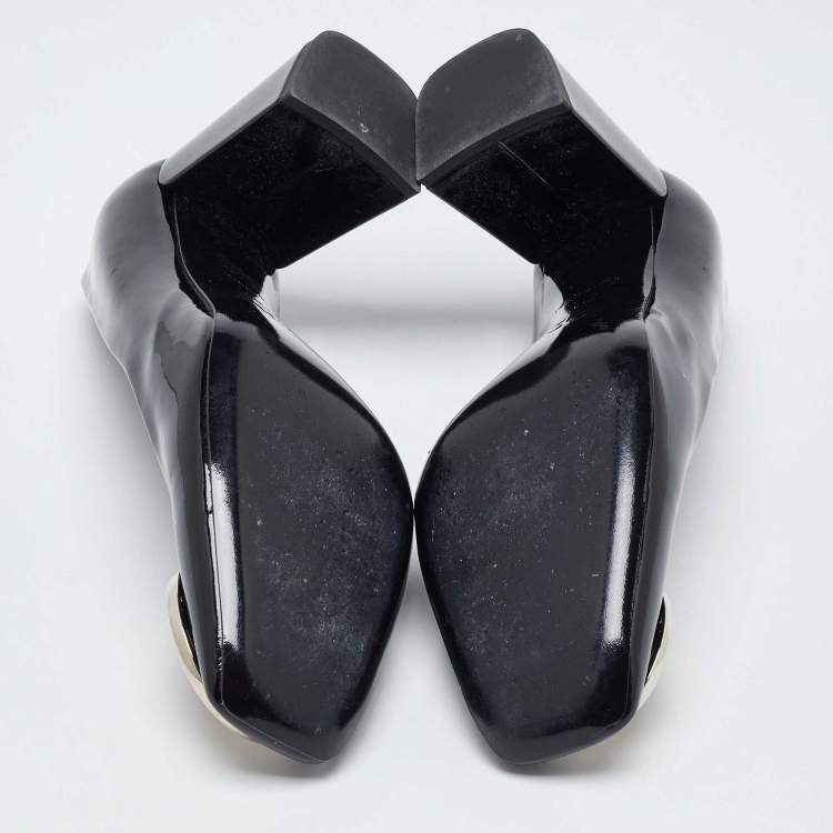 Pre Owned Louis Vuitton Black Patent Leather Madeleine Square Toe Pumps Size 39.5