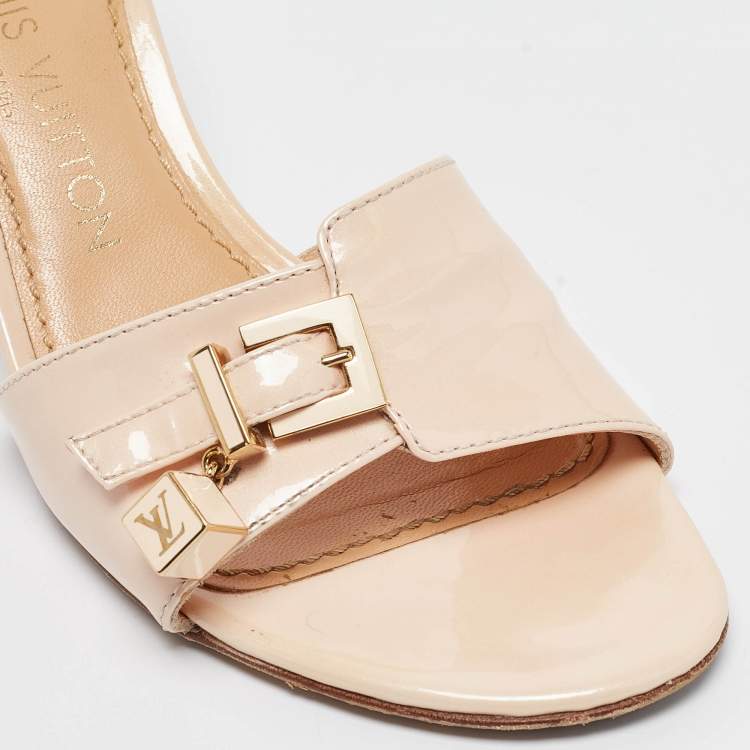 Pre Owned Louis Vuitton Beige Patent Leather LV Dice and Buckle Embellished Slide Sandals Size 38.5