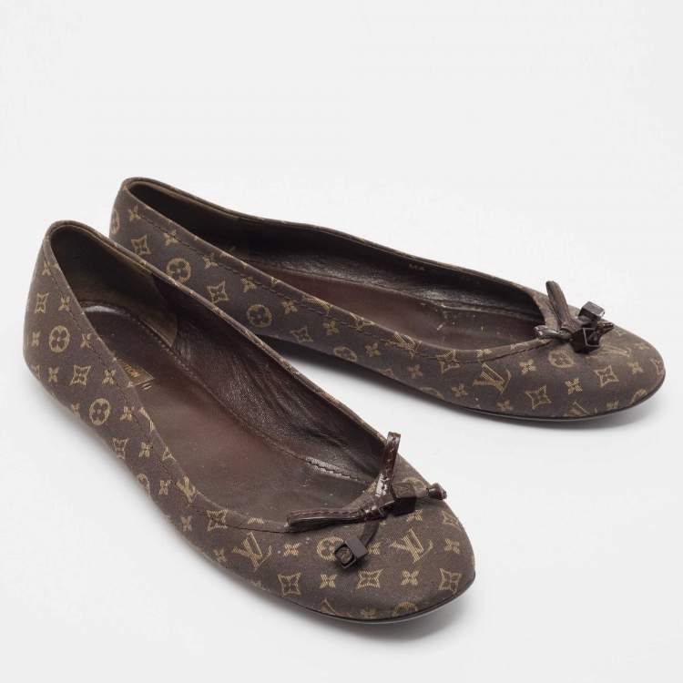 Pre Owned Louis Vuitton Brown Canvas Ballet Flats Size 40.5
