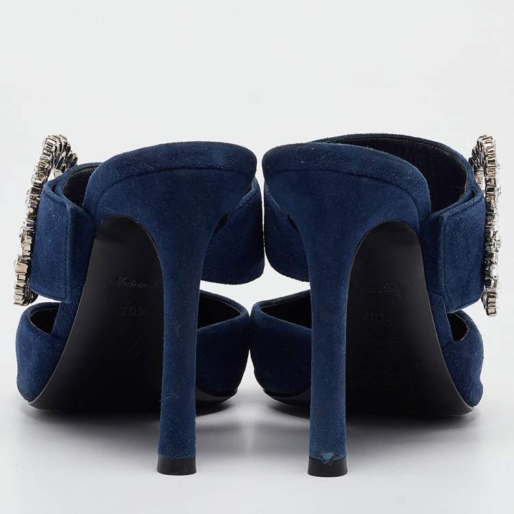 مملوكة مسبقًا Louis Vuitton Navy Blue Suede Madeleine Mules Size 39.5
