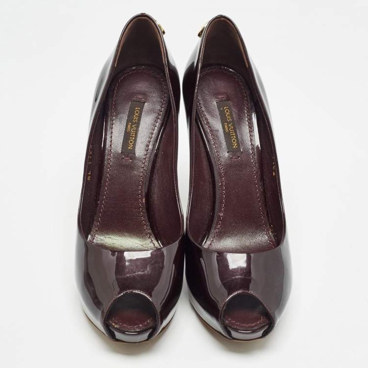 Pre Owned Louis Vuitton Burgundy Patent Oh Really! Pumps Size 36
