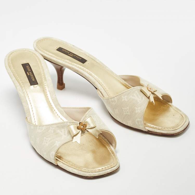Pre Owned Louis Vuitton Cream Monogram Canvas Bow Mule Sandals Size 39