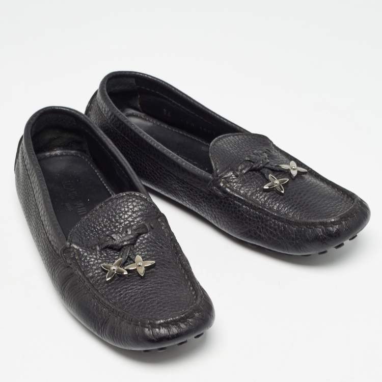 Pre Owned Louis Vuitton Black Leather Charm Loafers Size 36