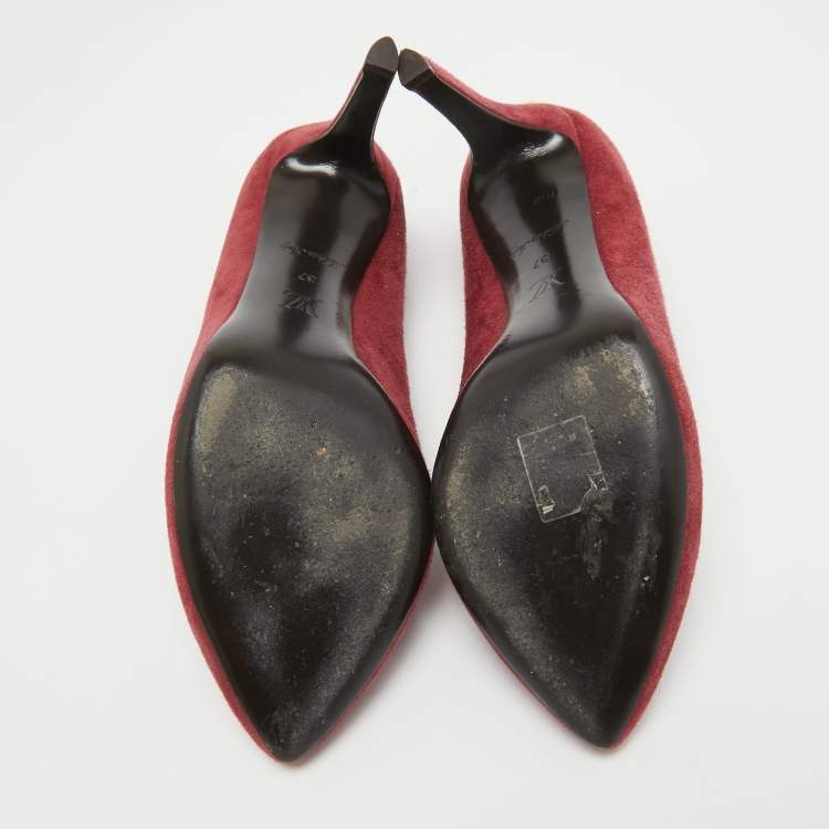 Pre Owned Louis Vuitton Red Suede Lock It Pumps Size 37