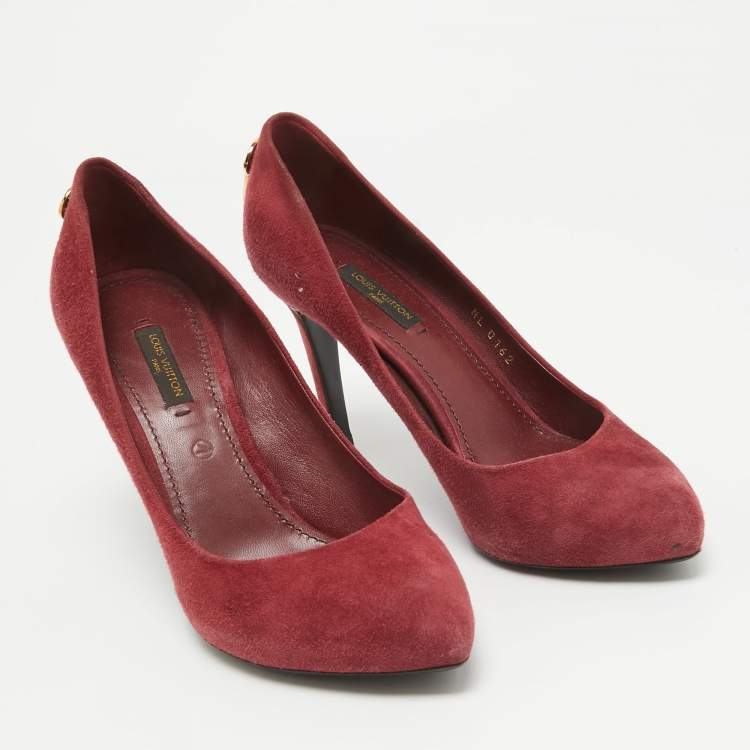 Pre Owned Louis Vuitton Red Suede Lock It Pumps Size 37