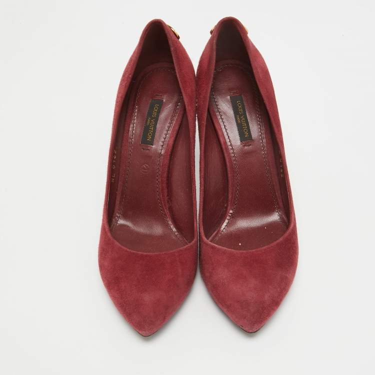 Pre Owned Louis Vuitton Red Suede Lock It Pumps Size 37