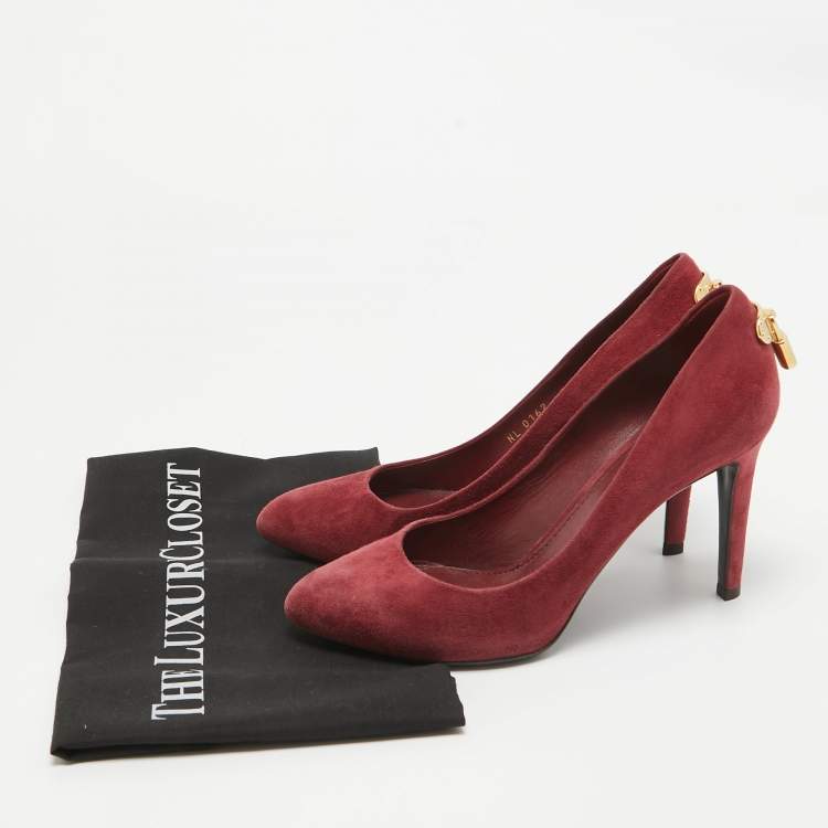 Pre Owned Louis Vuitton Red Suede Lock It Pumps Size 37