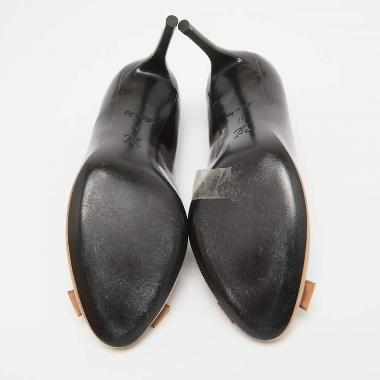 Pre Owned Louis Vuitton Black/Beige Patent Leather Fiance Bow Round Toe Pumps Size 37
