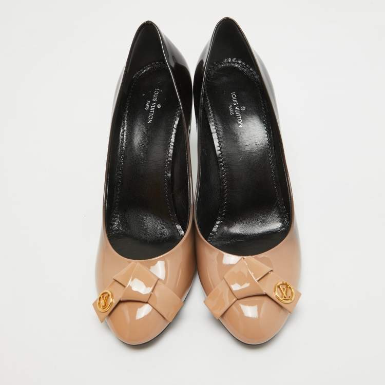 Pre Owned Louis Vuitton Black/Beige Patent Leather Fiance Bow Round Toe Pumps Size 37