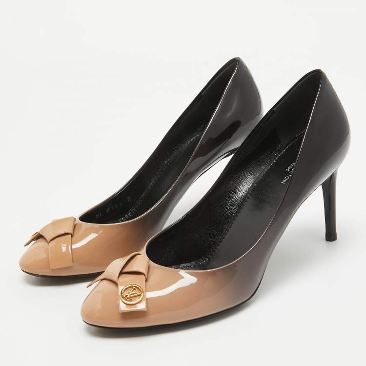Pre Owned Louis Vuitton Black/Beige Patent Leather Fiance Bow Round Toe Pumps Size 37