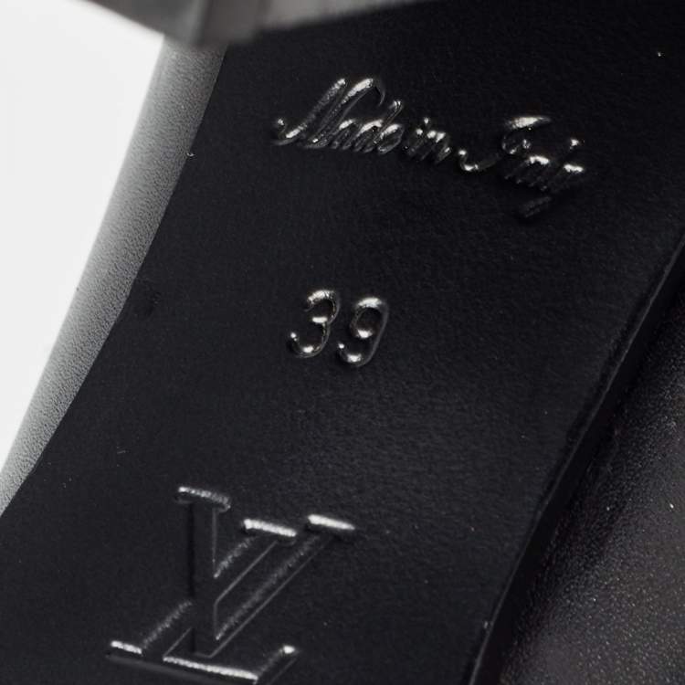 Pre Owned Louis Vuitton Black Leather Star Trail Block Heel Ankle Boots Size 39