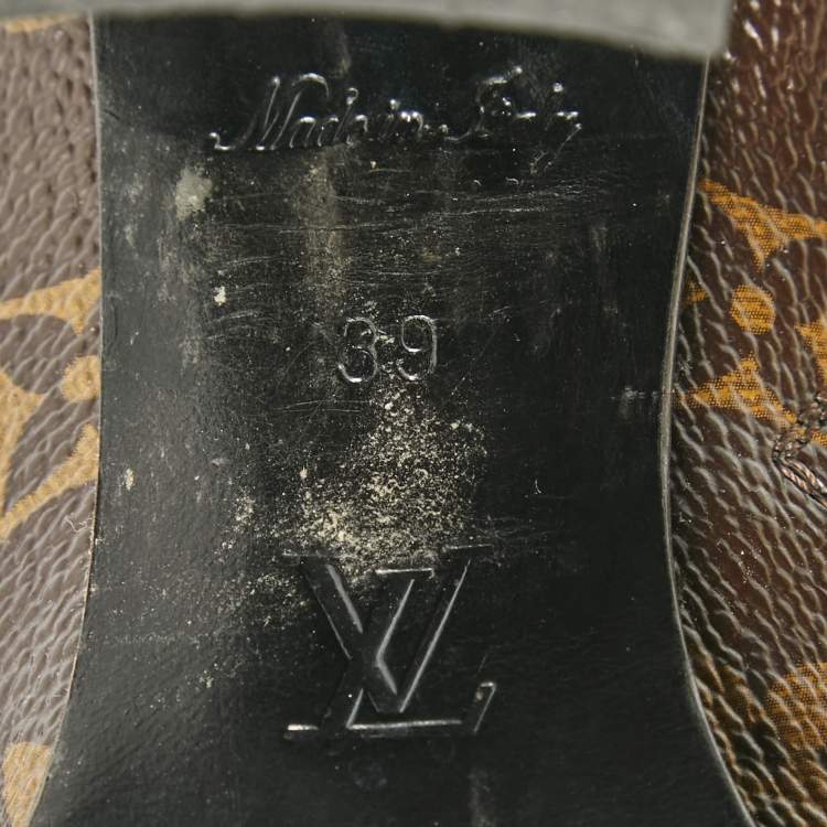 Pre Owned Louis Vuitton Black/Brown Coated Canvas and Leather Star Trail Block Heel Ankle Boots Size 39