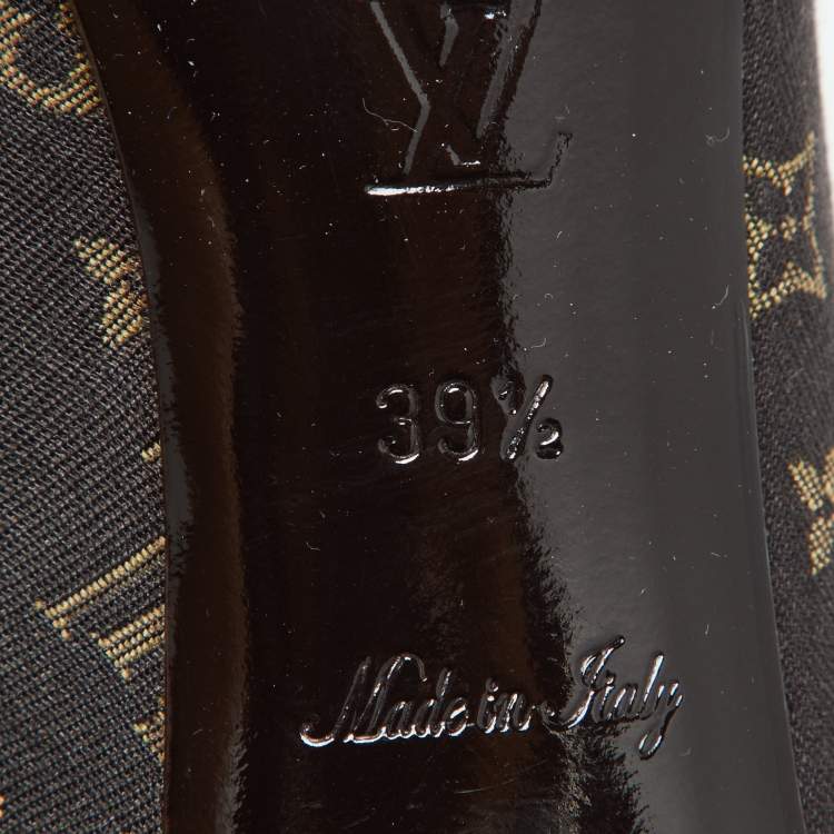 Pre Owned Louis Vuitton Brown Monogram Mini Lin Canvas and Patent Leather Ankle Length Boots 39.5