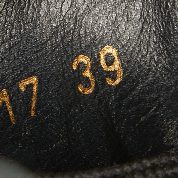 Pre Owned Louis Vuitton Black/Brown Monogram Coated Canvas and Mesh Run Away Low Top Sneakers Size 39