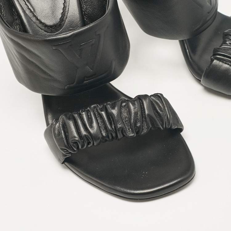 Pre Owned Louis Vuitton Black Pleated Leather Slide Sandals Size 38.5