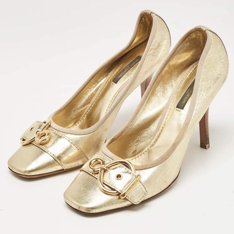 Pre Owned Louis Vuitton Gold Leather Square Toe Buckle Pumps Size 37