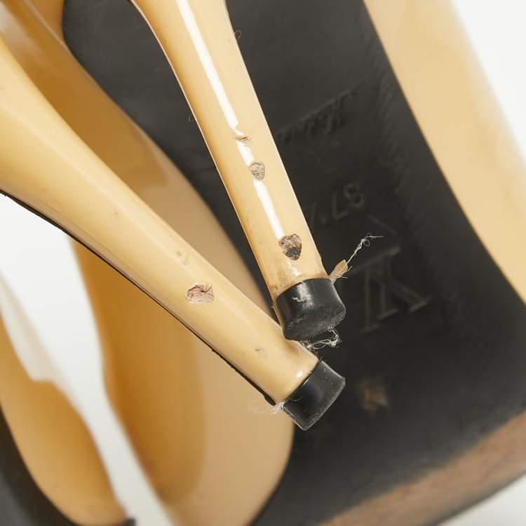 Pre Owned Louis Vuitton Beige Patent Leather Betty Pumps Size 37.5