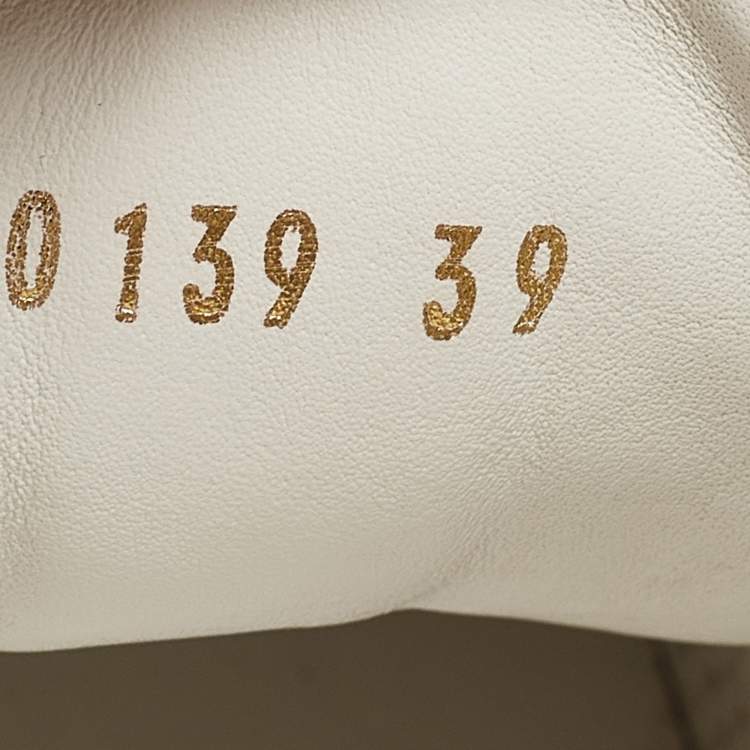 Pre Owned Louis Vuitton White/Brown Monogram Canvas and Leather Run Away Sneakers Size 39